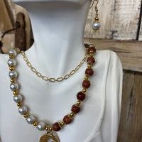 Mama Brown + White Jewelry Set