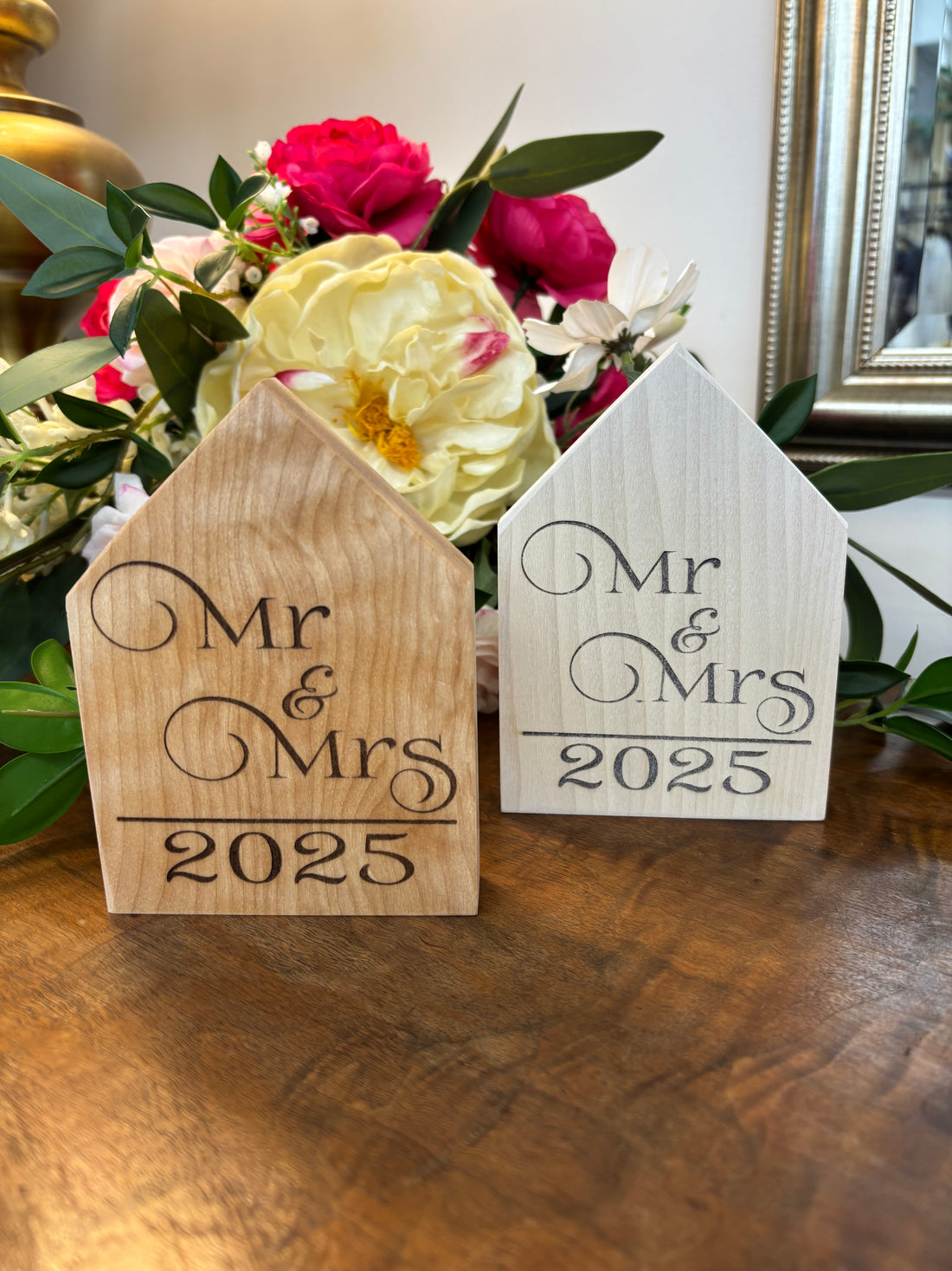 Mr & Mrs 2025 Wooden Laser Shelf Sitter