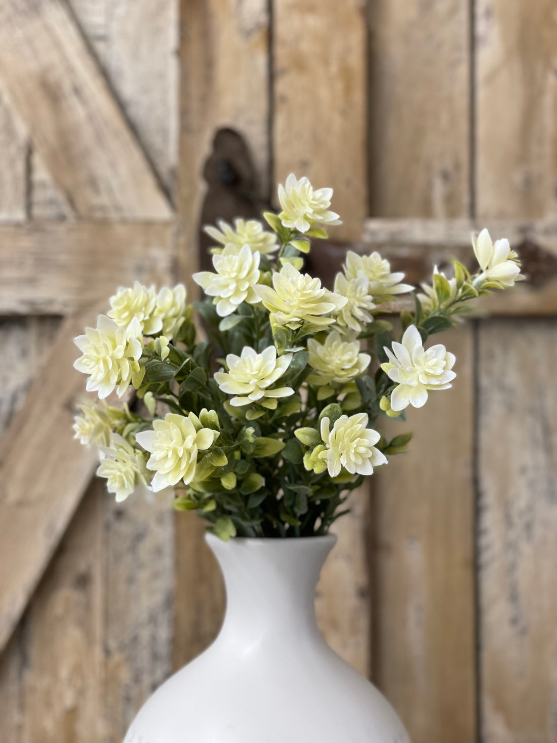 Cream Floral Pick